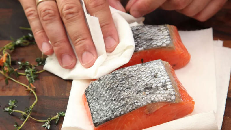 Bước 2: Thấm khô Bước 2: Thấm khô