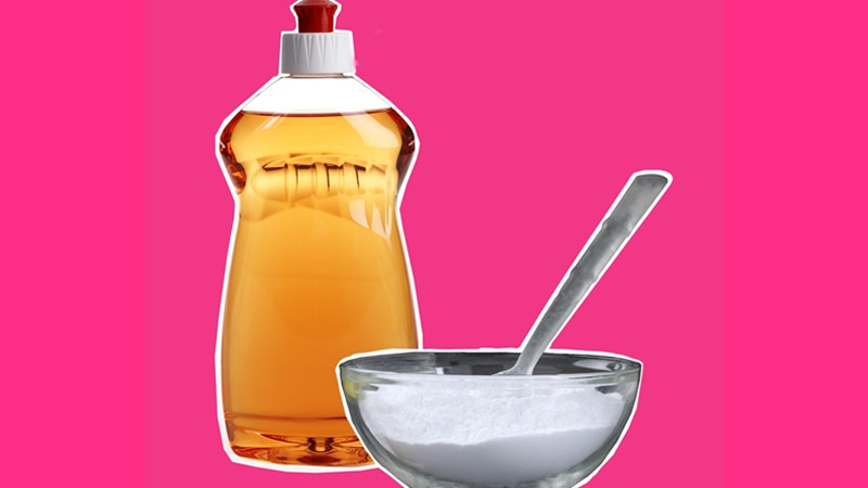 Baking soda + nước rửa bát Baking soda + nước rửa bát