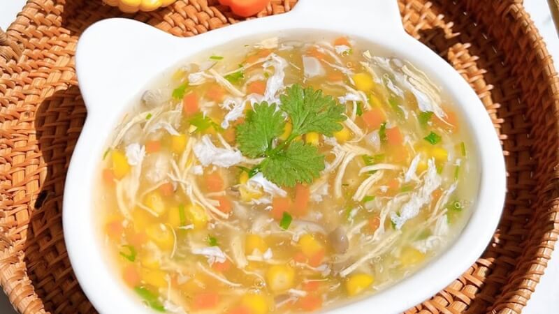 Súp gà giúp làm làm ấm cơ thể và kháng khuẩn