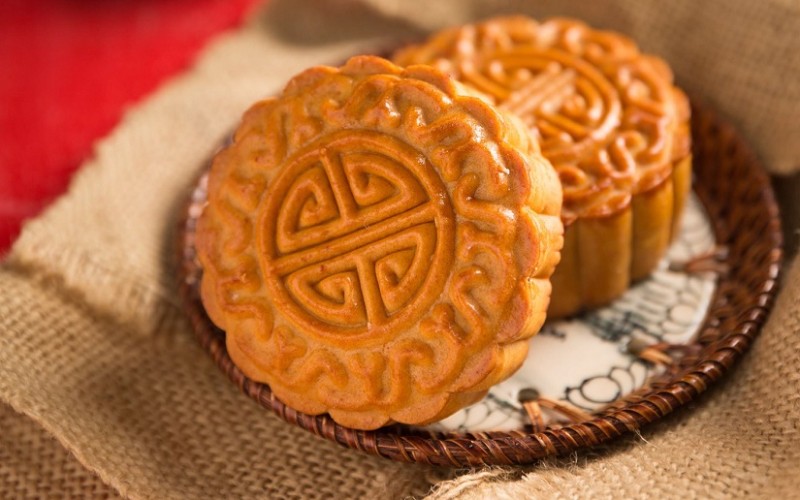 Cách làm bánh Trung thu bằng chảo gang và cát Cách làm bánh Trung thu bằng chảo gang và cát