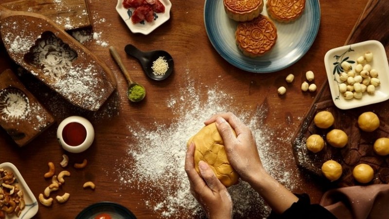 Hướng dẫn kỹ thuật nặn và đóng khuôn bánh chuẩn từng bước Hướng dẫn kỹ thuật nặn và đóng khuôn bánh chuẩn từng bước