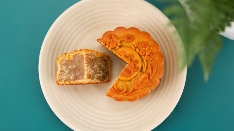 Bạn nên chia nhỏ bánh Trung thu và ăn từng miếng một Bạn nên chia nhỏ bánh Trung thu và ăn từng miếng một