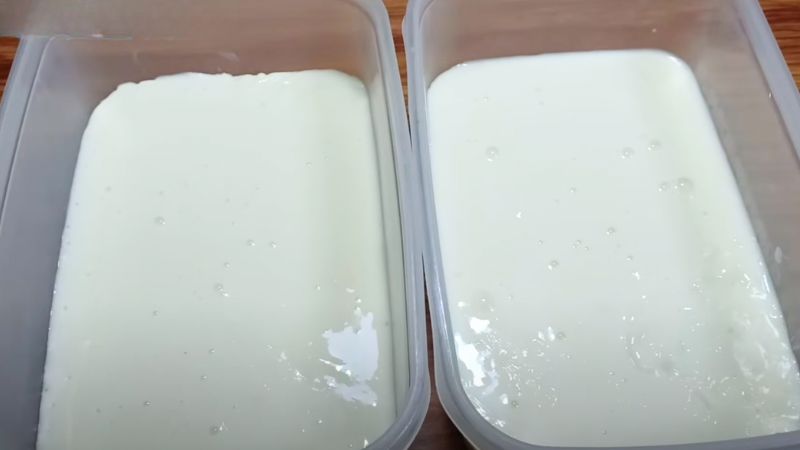 Cho rau câu ra khuôn Cho rau câu ra khuôn
