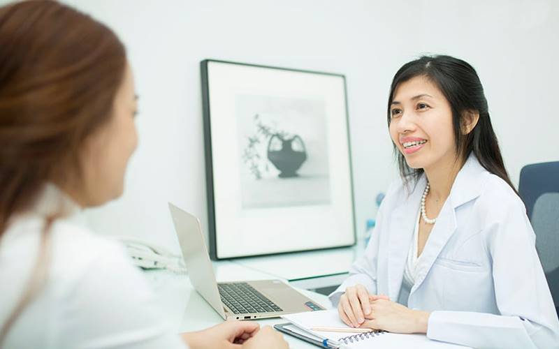 Cách phòng tránh da bị dị ứng mỹ phẩm