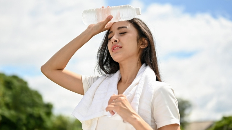 Say nắng là hiện tượng thân nhiệt tăng cao đột ngột