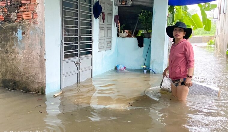 7 cách ngăn nước ngập vào nhà hiệu quả, từ giải pháp cấp tốc đến lâu dài