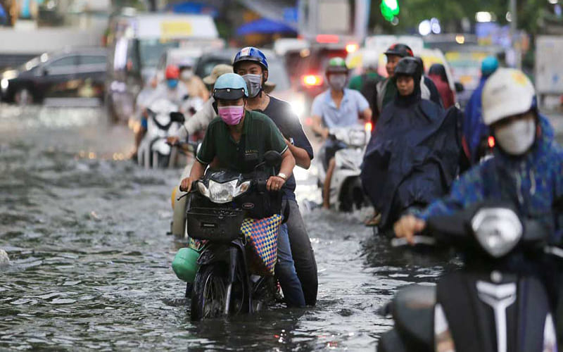 Tránh xa các xe lớn Tránh xa các xe lớn