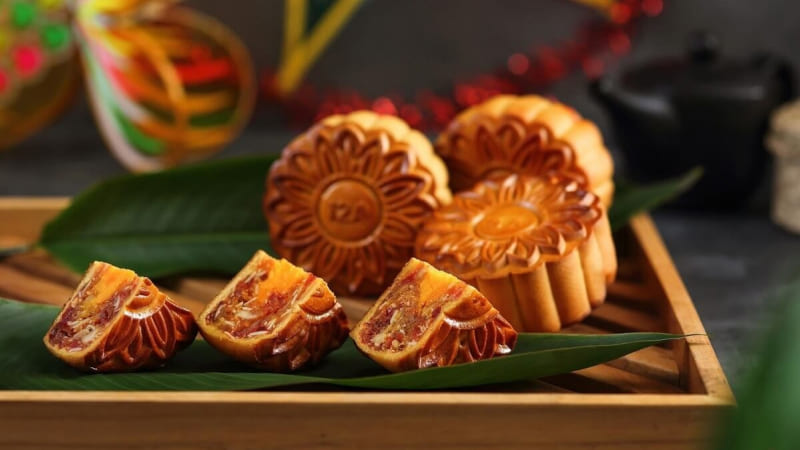 Bánh Trung Thu bị mốc trước hạn sử dụng là do đâu?