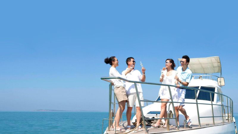Du lịch cùng gia đình, bạn bè Du lịch cùng gia đình, bạn bè