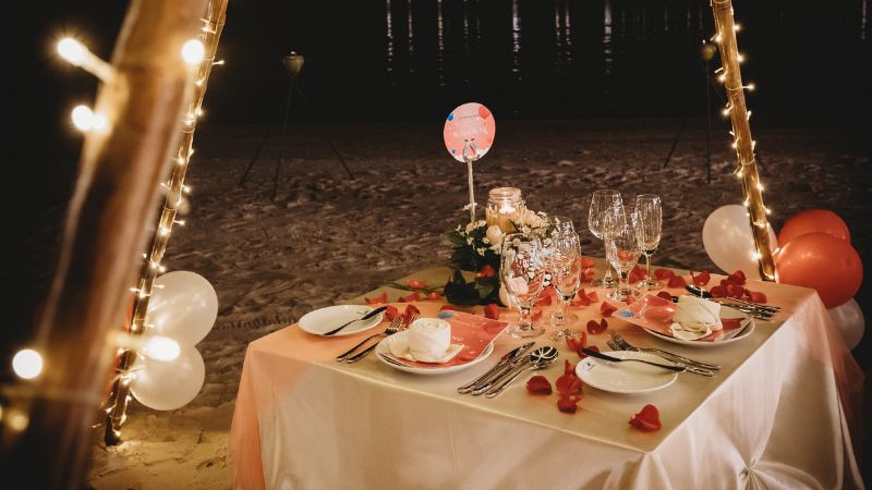 Bữa ăn tối lãng mạn Bữa ăn tối lãng mạn