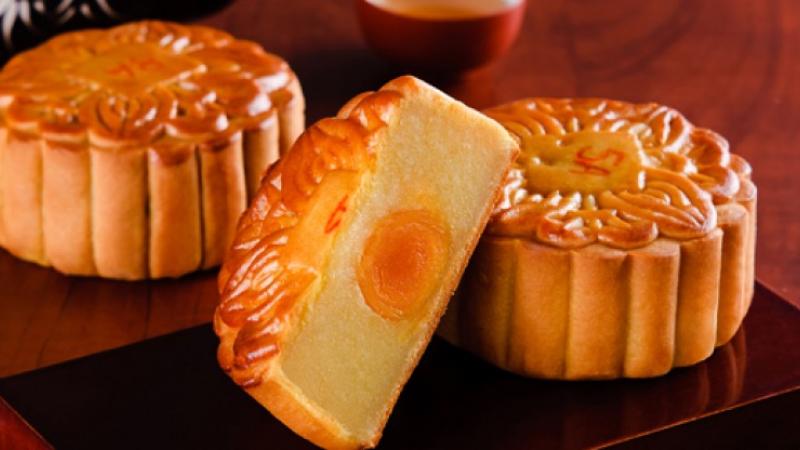 Bánh trung thu đậu xanh yến mạch và chà là Bánh trung thu đậu xanh yến mạch và chà là