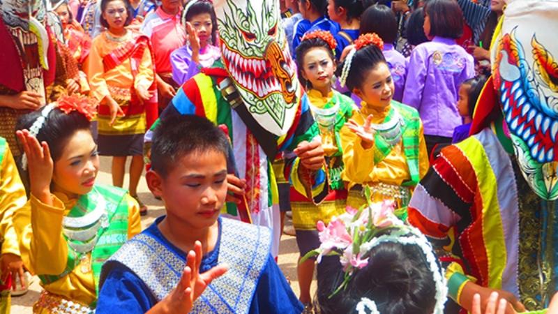 Lễ hội ma xó Phi Ta Khon tại Thái Lan Lễ hội ma xó Phi Ta Khon tại Thái Lan