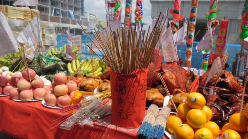 Phong tục cúng cô hồn các nước Phong tục cúng cô hồn các nước