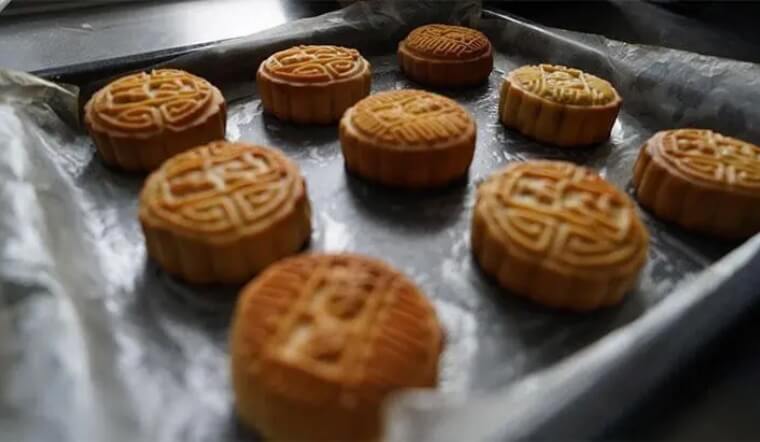 10+ lỗi thường gặp khi làm bánh Trung thu & cách "chữa cháy" hiệu quả