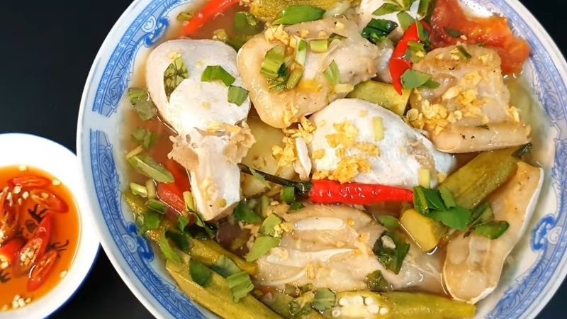 Canh chua ức cá ba sa Canh chua ức cá ba sa