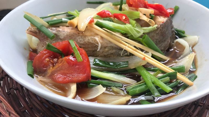 Cá chim hấp hành