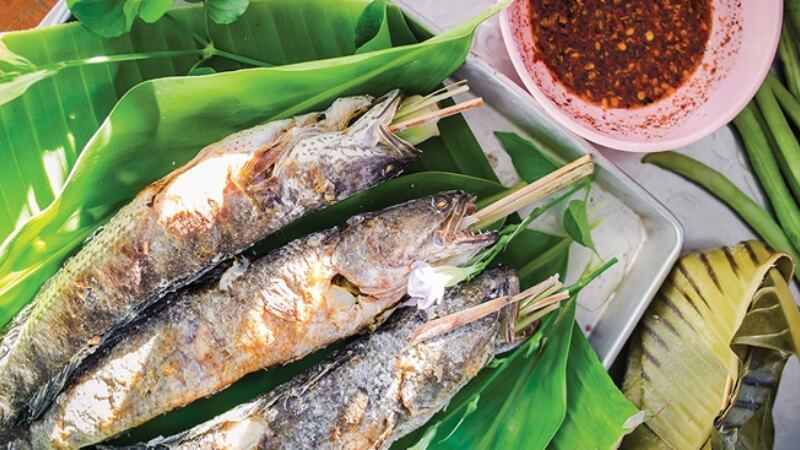 Cá lóc nướng trui Cá lóc nướng trui