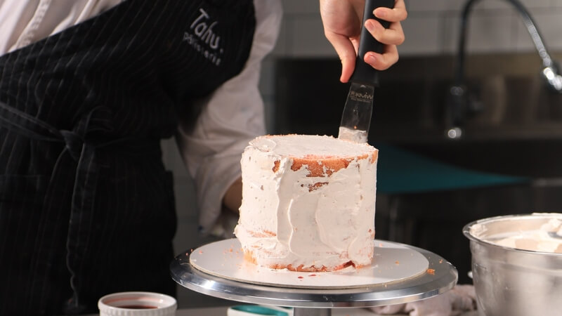 Lưu ý khi đặt và bảo quản bánh kem