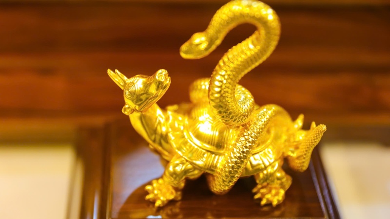 Trang trí Tết cổ truyền với tượng linh vật