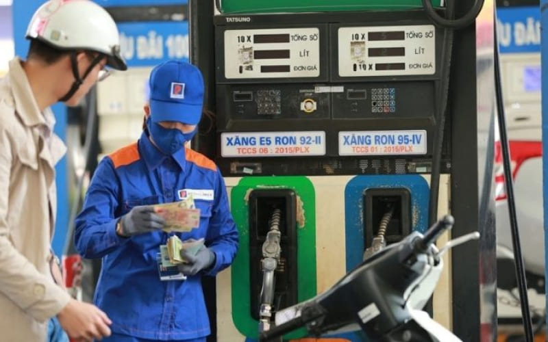 Bạn nên đổ xăng E5 khi nào?