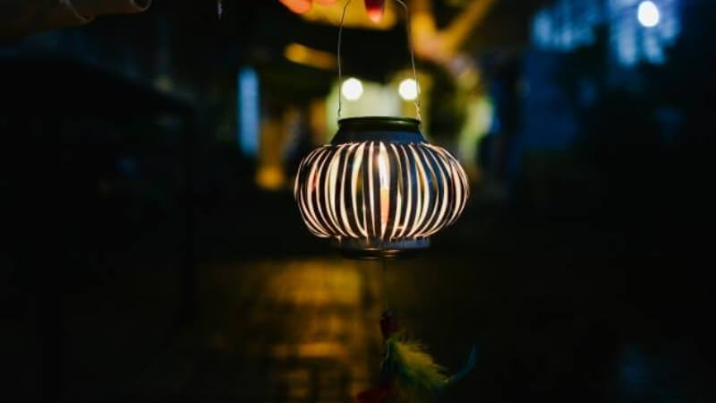 Lồng đèn từ lon nhôm/lon sữa bò