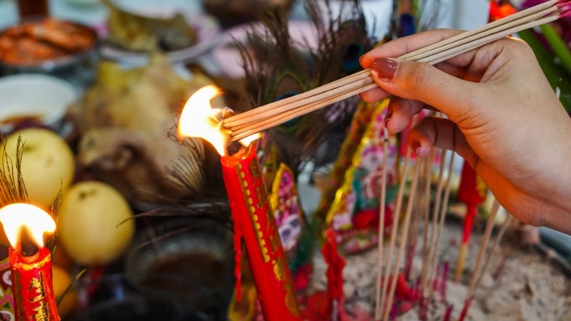 Cách cúng tam tai chuẩn 2025