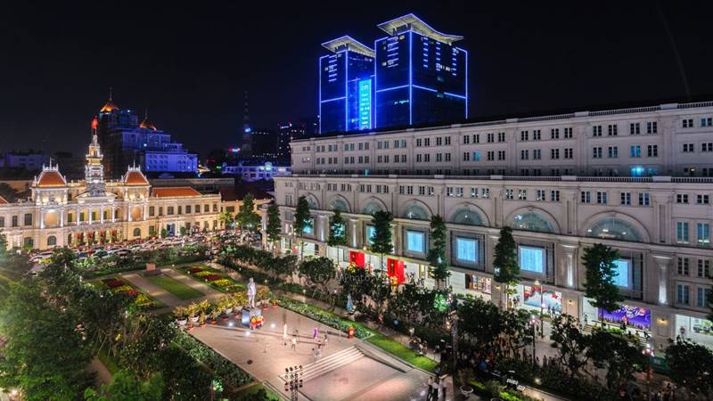 Phố đi bộ Nguyễn Huệ