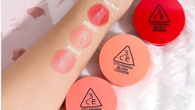 3CE Blush Cushion có bảng màu đa dạng, giàu dưỡng chất