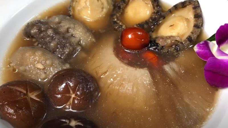 Hoàn thành súp bào ngư vi cá Hoàn thành súp bào ngư vi cá