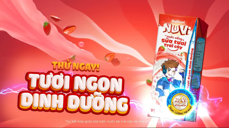 Sữa trái cây tươi NuVi vị dâu với hương vị chua ngọt, bổ sung dưỡng chất cho bé