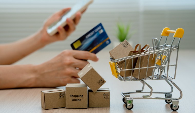 Kiểm soát mua sắm online quá mức với 6 tips sau đây