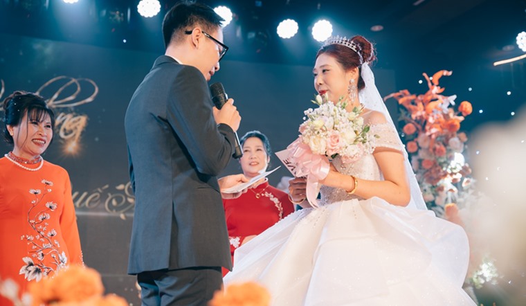 Đám cưới vào tháng 7 âm lịch có được không?