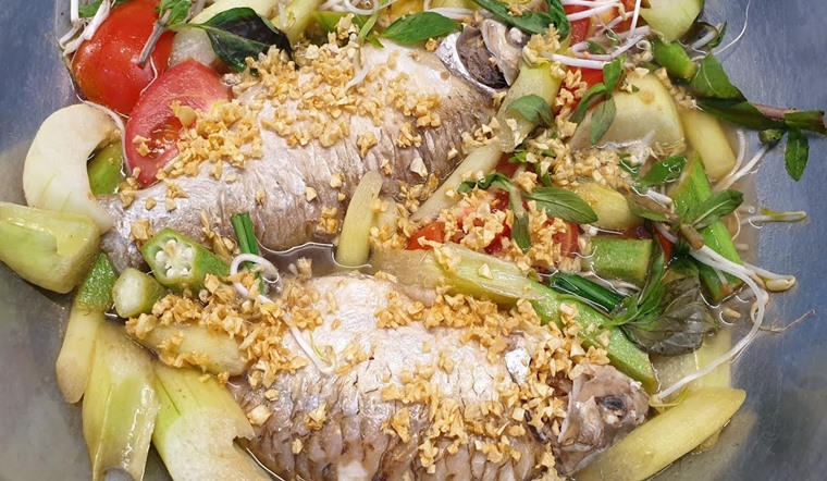 Cách nấu canh chua cá mè vinh thơm ngon, chuẩn vị