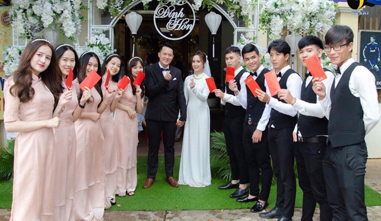 Bê tráp có mất duyên không? Cách "bưng duyên" trọn vẹn cho đám cưới hạnh phúc