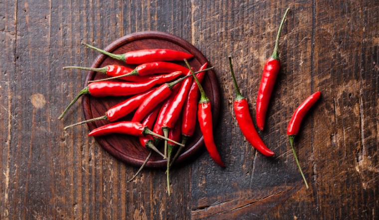 Giá ớt hôm nay 16/08/2024: Ớt xuất khẩu giảm 2.000 - 3.000 đồng/kg