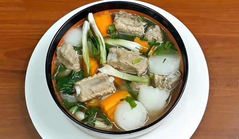 Cách nấu canh sườn hầm củ cải ngon ngọt vô cùng hấp dẫn