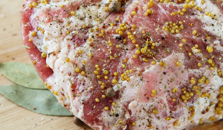 Giá thịt heo hôm nay 13/09/2024: Chân giò 42.000 đồng/kg