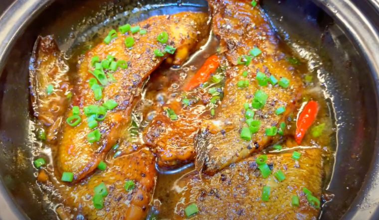 Cách làm cá lưỡi trâu kho tiêu cay nồng cho bữa cơm
