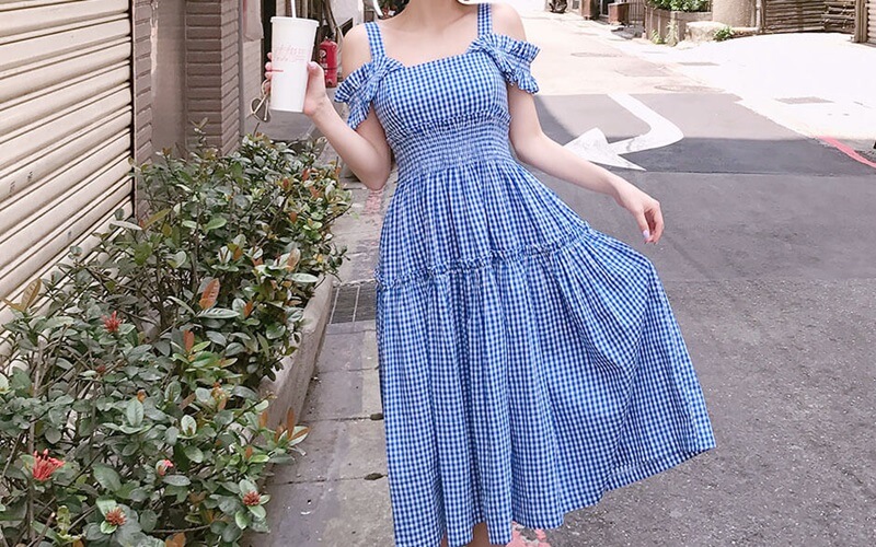 Đầm caro 2 dây A-Line