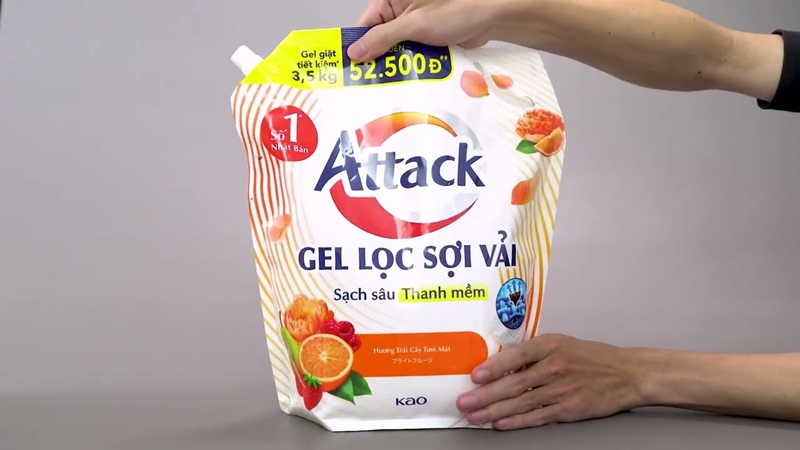 Gel giặt Attack hương trái cây