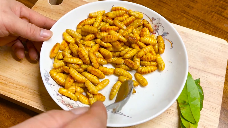 Tẩm ướp nhộng