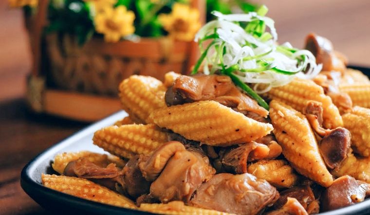 Tự tay làm mề gà xào bắp non ngon miệng cho bữa cơm