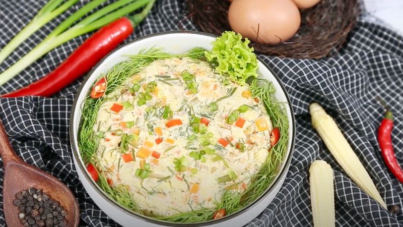 món trứng cá hấp ngũ sắc