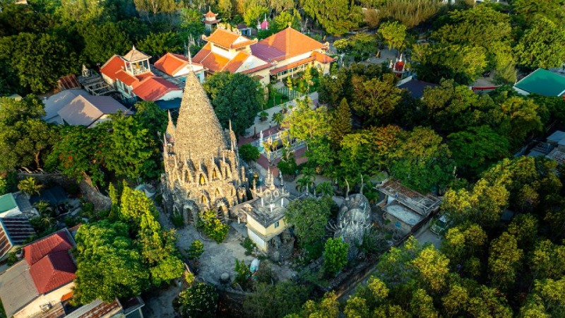 Cách di chuyển đến chùa Từ Vân Cam Ranh