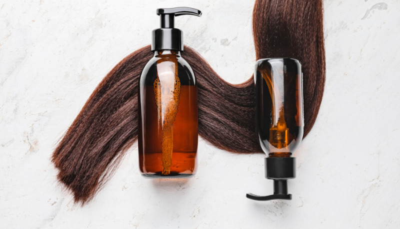 Quan sát dấu hiệu thay đổi của tóc để xem xét việc thay đổi dầu gội