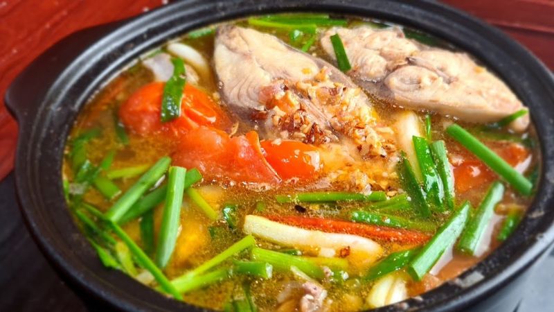 món canh cá chim nấu ngót
