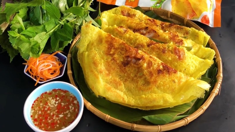 Thủy Xèo - Quán bánh xèo Đội Cấn siêu đông