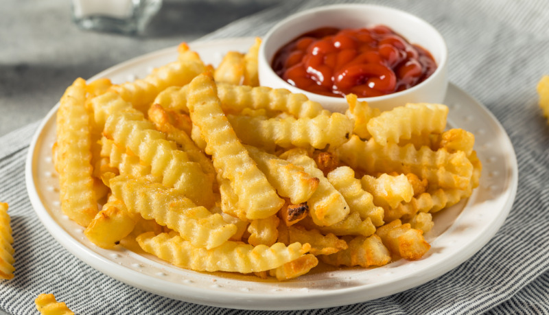 Chỉ với vài phút bạn đã có món ăn vặt khoai tây chiên thơm ngon