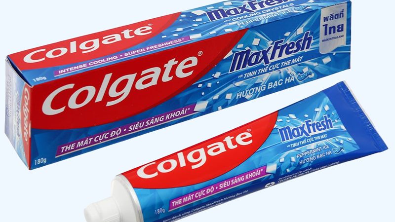 Kem đánh răng Colgate MaxFresh hương bạc hà Kem đánh răng Colgate MaxFresh hương bạc hà