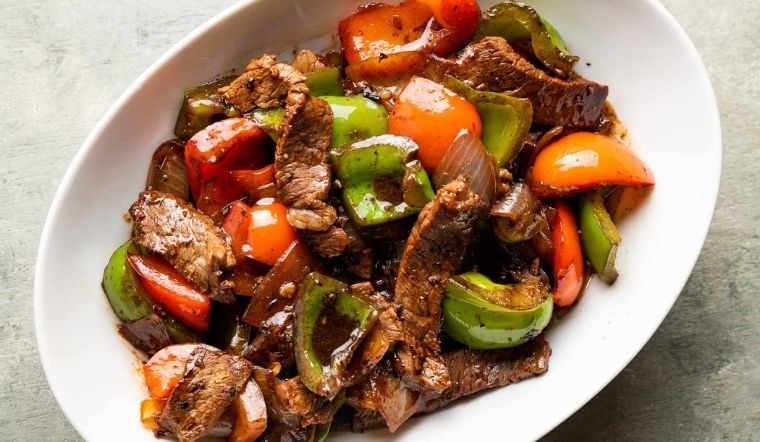 Bí quyết làm món bò sốt tiêu đen, thịt bò mềm, thơm ngon như ngoài hàng